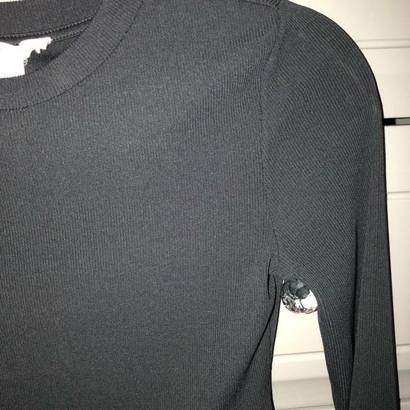 Navy Ribbed Crop Top - Picture 2 of 2